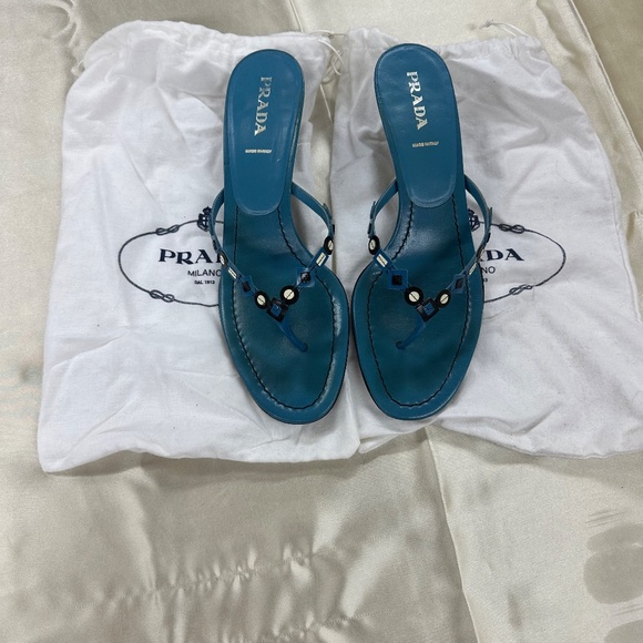 Prada sandles - Picture 3 of 7